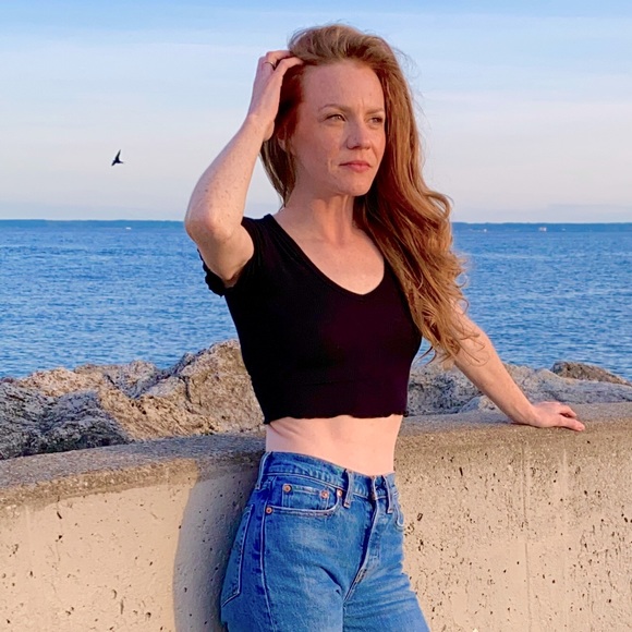 Meet your Posher, Ashley - Picture 1 of 1